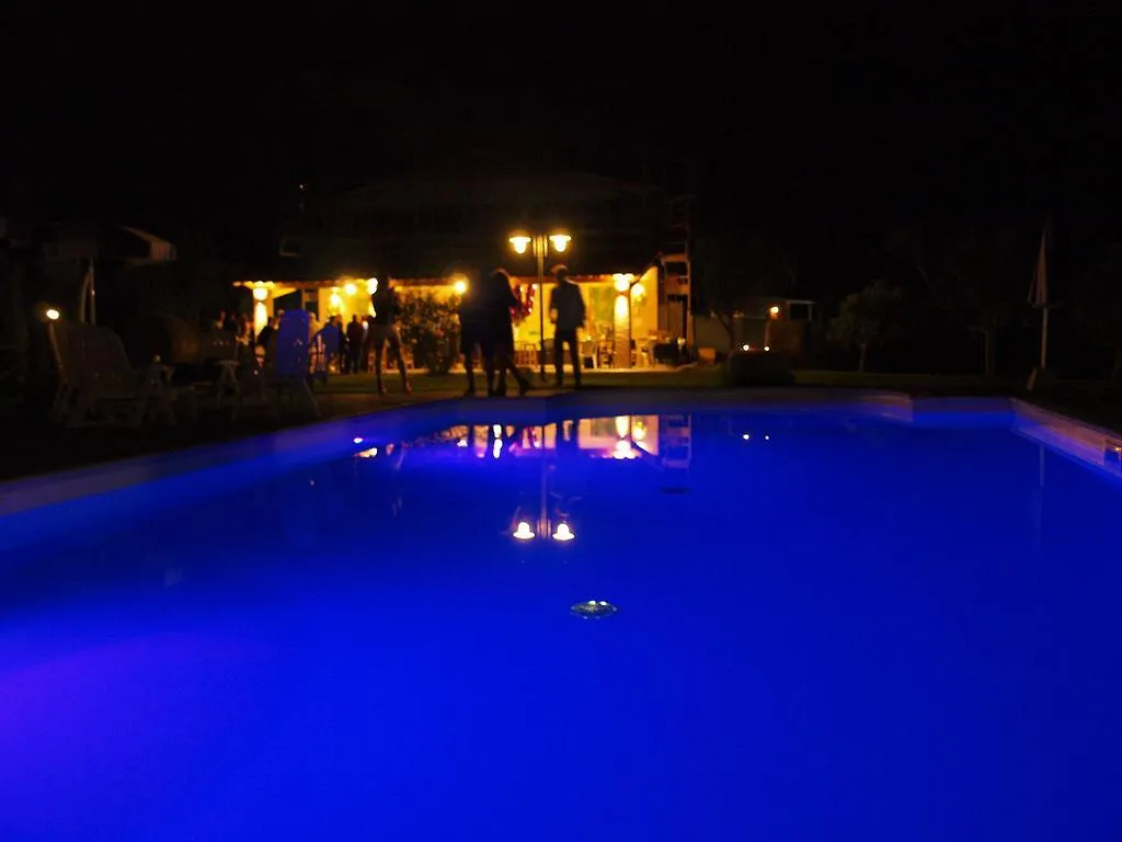 Azienda Agrituristica Il Poggetto Delle Spighe Коллесальветти 0*,