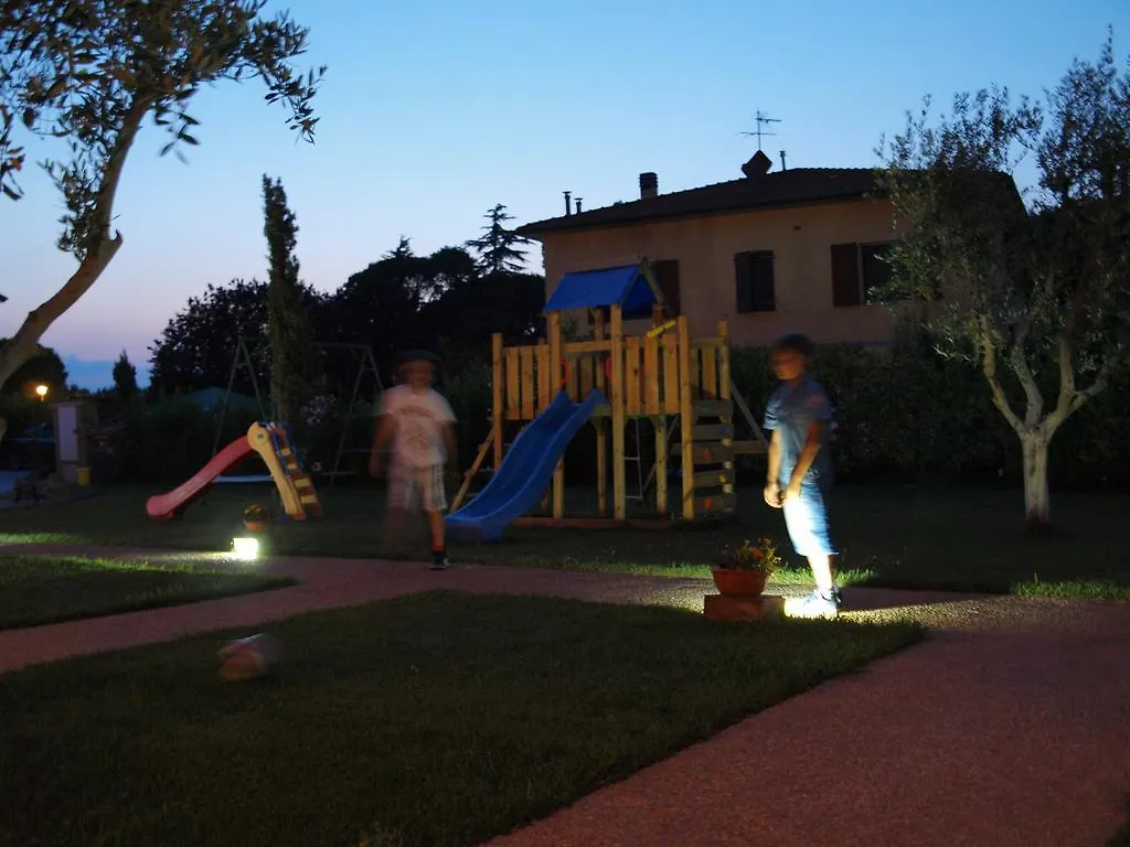 Фермерский дом Azienda Agrituristica Il Poggetto Delle Spighe Коллесальветти Италия