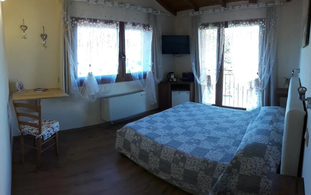Фермерский дом Azienda Agrituristica Il Poggetto Delle Spighe Коллесальветти