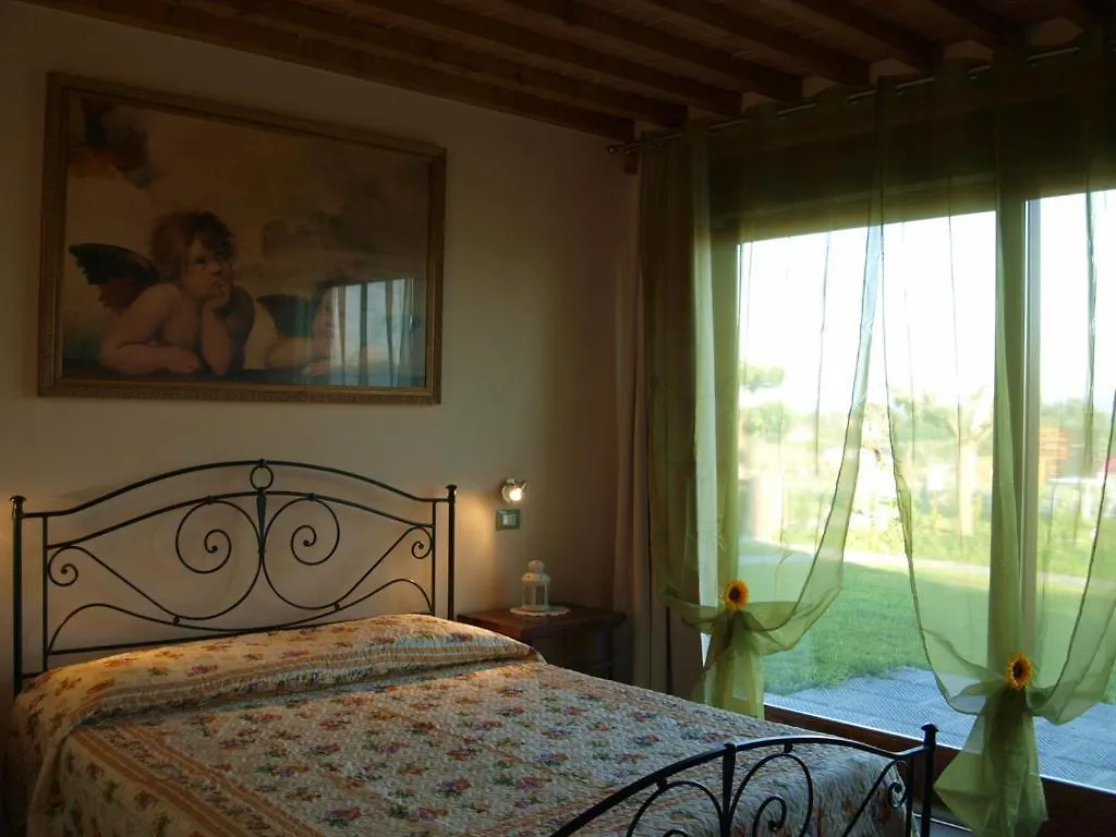 Фермерский дом Azienda Agrituristica Il Poggetto Delle Spighe Коллесальветти Италия
